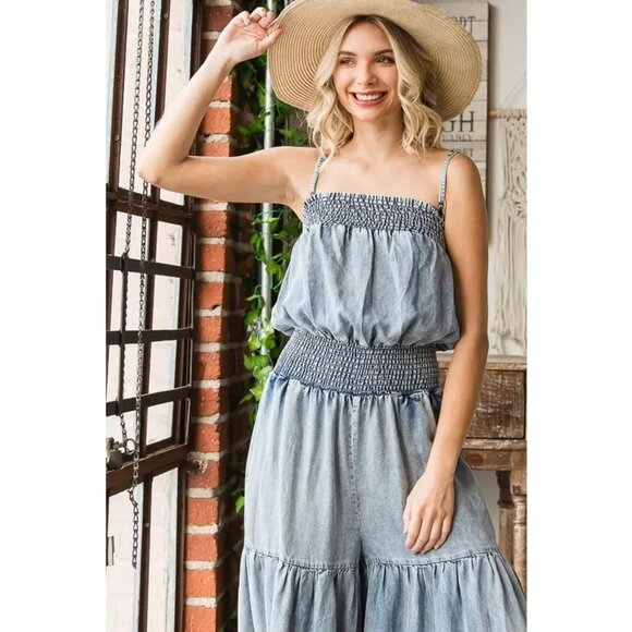 042 The Oli & Hali Washed Smocked Ruffled Wide Leg Jumpsuit Size Small - Picture 3 of 10